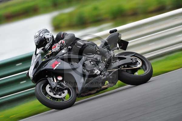 Mallory park Leicestershire;Mallory park photographs;Motorcycle action photographs;event digital images;eventdigitalimages;mallory park;no limits trackday;peter wileman photography;trackday;trackday digital images;trackday photos
