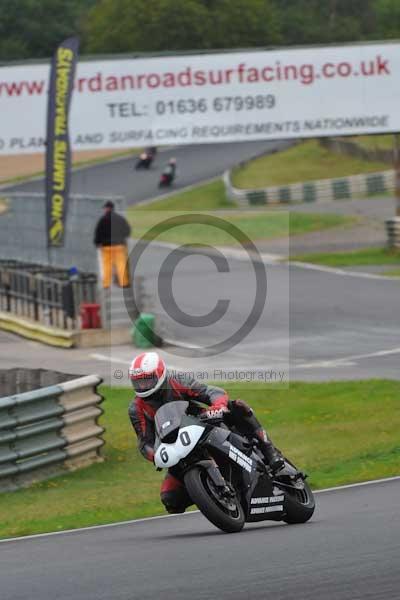 Mallory park Leicestershire;Mallory park photographs;Motorcycle action photographs;event digital images;eventdigitalimages;mallory park;no limits trackday;peter wileman photography;trackday;trackday digital images;trackday photos