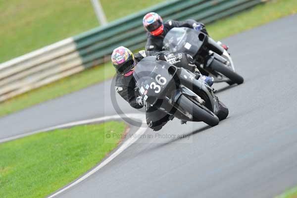 Mallory park Leicestershire;Mallory park photographs;Motorcycle action photographs;event digital images;eventdigitalimages;mallory park;no limits trackday;peter wileman photography;trackday;trackday digital images;trackday photos
