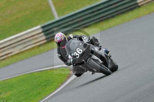 Mallory park Leicestershire;Mallory park photographs;Motorcycle action photographs;event digital images;eventdigitalimages;mallory park;no limits trackday;peter wileman photography;trackday;trackday digital images;trackday photos
