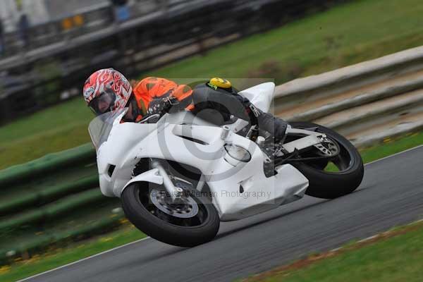 Mallory park Leicestershire;Mallory park photographs;Motorcycle action photographs;event digital images;eventdigitalimages;mallory park;no limits trackday;peter wileman photography;trackday;trackday digital images;trackday photos