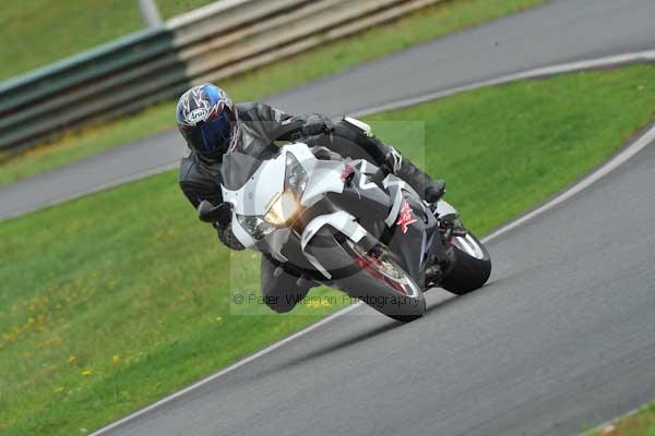 Mallory park Leicestershire;Mallory park photographs;Motorcycle action photographs;event digital images;eventdigitalimages;mallory park;no limits trackday;peter wileman photography;trackday;trackday digital images;trackday photos
