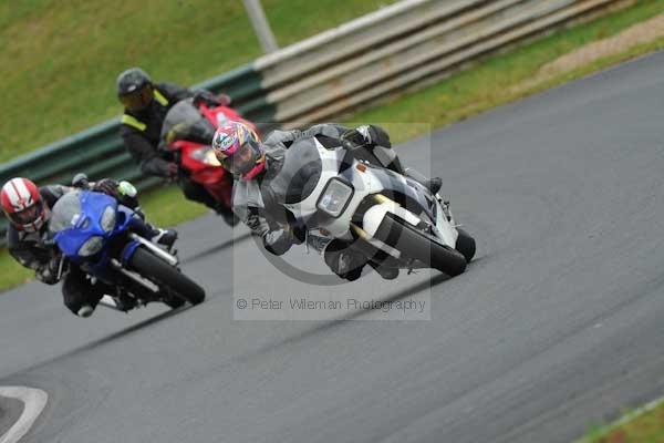 Mallory park Leicestershire;Mallory park photographs;Motorcycle action photographs;event digital images;eventdigitalimages;mallory park;no limits trackday;peter wileman photography;trackday;trackday digital images;trackday photos