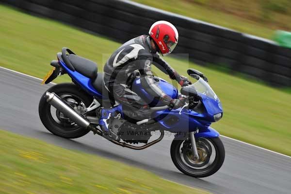 Mallory park Leicestershire;Mallory park photographs;Motorcycle action photographs;event digital images;eventdigitalimages;mallory park;no limits trackday;peter wileman photography;trackday;trackday digital images;trackday photos