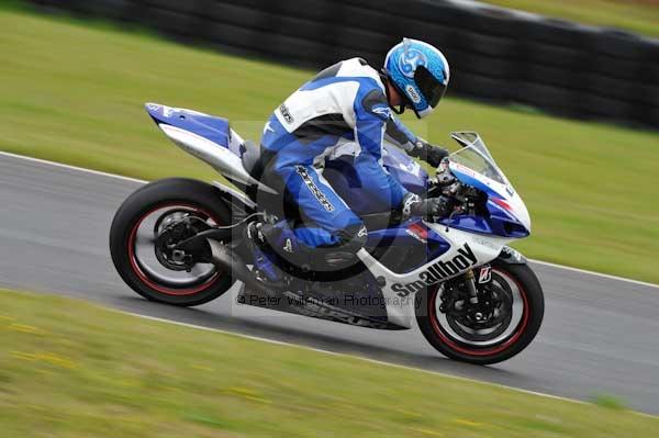 Mallory park Leicestershire;Mallory park photographs;Motorcycle action photographs;event digital images;eventdigitalimages;mallory park;no limits trackday;peter wileman photography;trackday;trackday digital images;trackday photos