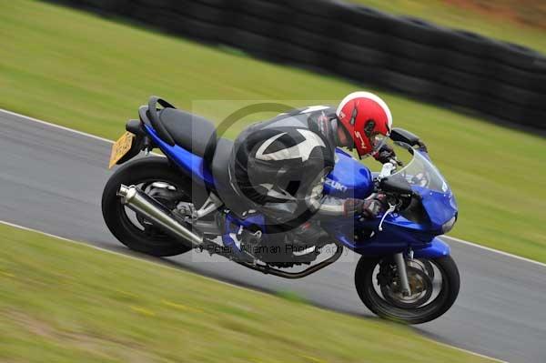Mallory park Leicestershire;Mallory park photographs;Motorcycle action photographs;event digital images;eventdigitalimages;mallory park;no limits trackday;peter wileman photography;trackday;trackday digital images;trackday photos