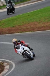 Mallory-park-Leicestershire;Mallory-park-photographs;Motorcycle-action-photographs;event-digital-images;eventdigitalimages;mallory-park;no-limits-trackday;peter-wileman-photography;trackday;trackday-digital-images;trackday-photos