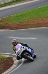 Mallory-park-Leicestershire;Mallory-park-photographs;Motorcycle-action-photographs;event-digital-images;eventdigitalimages;mallory-park;no-limits-trackday;peter-wileman-photography;trackday;trackday-digital-images;trackday-photos