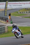 Mallory-park-Leicestershire;Mallory-park-photographs;Motorcycle-action-photographs;event-digital-images;eventdigitalimages;mallory-park;no-limits-trackday;peter-wileman-photography;trackday;trackday-digital-images;trackday-photos