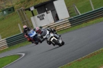 Mallory-park-Leicestershire;Mallory-park-photographs;Motorcycle-action-photographs;event-digital-images;eventdigitalimages;mallory-park;no-limits-trackday;peter-wileman-photography;trackday;trackday-digital-images;trackday-photos