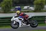 Mallory-park-Leicestershire;Mallory-park-photographs;Motorcycle-action-photographs;event-digital-images;eventdigitalimages;mallory-park;no-limits-trackday;peter-wileman-photography;trackday;trackday-digital-images;trackday-photos