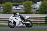 Mallory-park-Leicestershire;Mallory-park-photographs;Motorcycle-action-photographs;event-digital-images;eventdigitalimages;mallory-park;no-limits-trackday;peter-wileman-photography;trackday;trackday-digital-images;trackday-photos