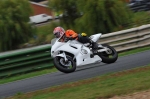 Mallory-park-Leicestershire;Mallory-park-photographs;Motorcycle-action-photographs;event-digital-images;eventdigitalimages;mallory-park;no-limits-trackday;peter-wileman-photography;trackday;trackday-digital-images;trackday-photos