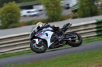 Mallory-park-Leicestershire;Mallory-park-photographs;Motorcycle-action-photographs;event-digital-images;eventdigitalimages;mallory-park;no-limits-trackday;peter-wileman-photography;trackday;trackday-digital-images;trackday-photos