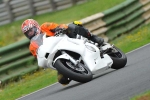 Mallory-park-Leicestershire;Mallory-park-photographs;Motorcycle-action-photographs;event-digital-images;eventdigitalimages;mallory-park;no-limits-trackday;peter-wileman-photography;trackday;trackday-digital-images;trackday-photos