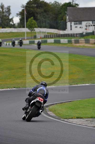 Mallory park Leicestershire;Mallory park photographs;Motorcycle action photographs;event digital images;eventdigitalimages;mallory park;no limits trackday;peter wileman photography;trackday;trackday digital images;trackday photos