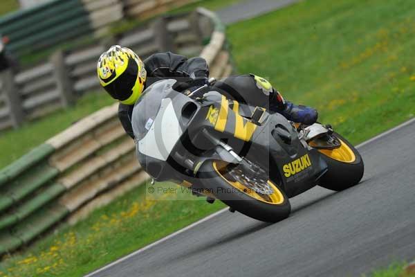 Mallory park Leicestershire;Mallory park photographs;Motorcycle action photographs;event digital images;eventdigitalimages;mallory park;no limits trackday;peter wileman photography;trackday;trackday digital images;trackday photos