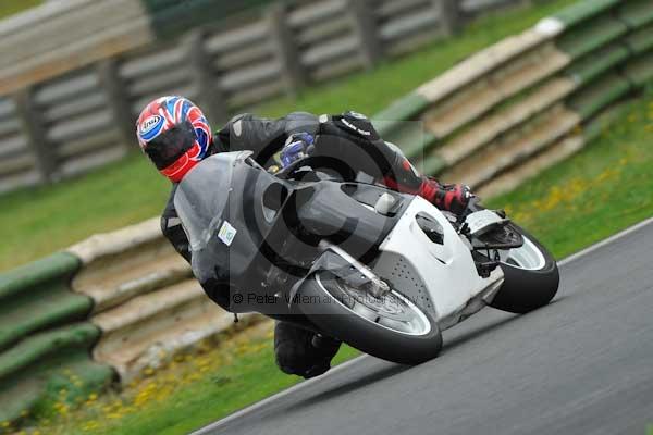Mallory park Leicestershire;Mallory park photographs;Motorcycle action photographs;event digital images;eventdigitalimages;mallory park;no limits trackday;peter wileman photography;trackday;trackday digital images;trackday photos