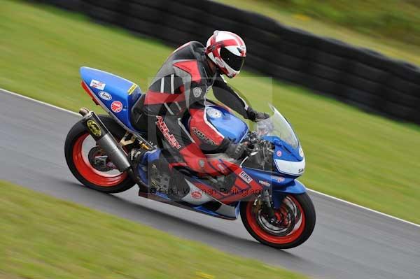 Mallory park Leicestershire;Mallory park photographs;Motorcycle action photographs;event digital images;eventdigitalimages;mallory park;no limits trackday;peter wileman photography;trackday;trackday digital images;trackday photos