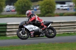 Mallory-park-Leicestershire;Mallory-park-photographs;Motorcycle-action-photographs;event-digital-images;eventdigitalimages;mallory-park;no-limits-trackday;peter-wileman-photography;trackday;trackday-digital-images;trackday-photos