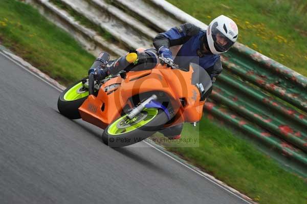 Mallory park Leicestershire;Mallory park photographs;Motorcycle action photographs;event digital images;eventdigitalimages;mallory park;no limits trackday;peter wileman photography;trackday;trackday digital images;trackday photos