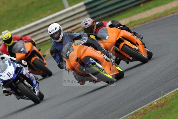 Mallory park Leicestershire;Mallory park photographs;Motorcycle action photographs;event digital images;eventdigitalimages;mallory park;no limits trackday;peter wileman photography;trackday;trackday digital images;trackday photos
