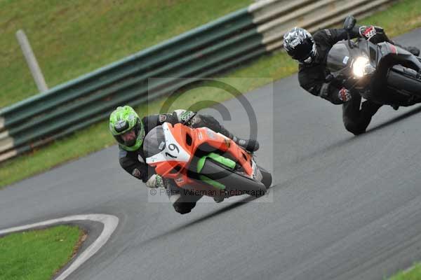 Mallory park Leicestershire;Mallory park photographs;Motorcycle action photographs;event digital images;eventdigitalimages;mallory park;no limits trackday;peter wileman photography;trackday;trackday digital images;trackday photos