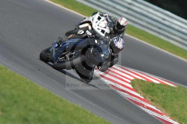 Motorcycle action photographs;Trackday digital images;event digital images;eventdigitalimages;no limits trackday;peter wileman photography;snetterton;snetterton circuit norfolk;snetterton photographs;trackday;trackday photos