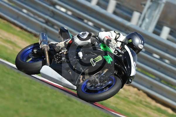 Motorcycle action photographs;Trackday digital images;event digital images;eventdigitalimages;no limits trackday;peter wileman photography;snetterton;snetterton circuit norfolk;snetterton photographs;trackday;trackday photos