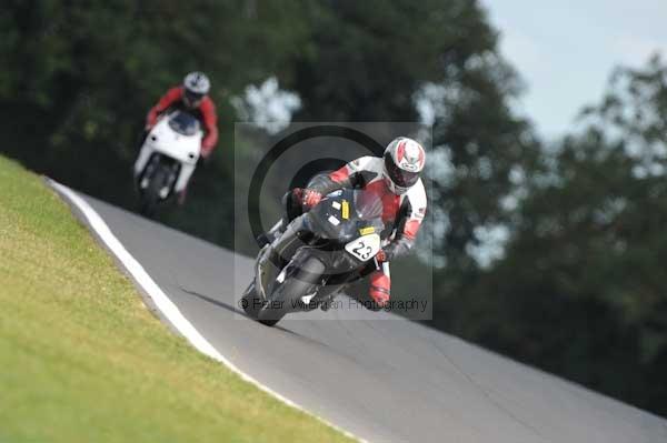 Motorcycle action photographs;Trackday digital images;event digital images;eventdigitalimages;no limits trackday;peter wileman photography;snetterton;snetterton circuit norfolk;snetterton photographs;trackday;trackday photos