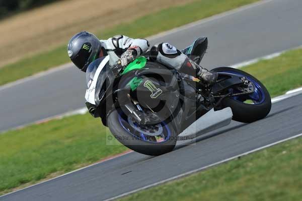 Motorcycle action photographs;Trackday digital images;event digital images;eventdigitalimages;no limits trackday;peter wileman photography;snetterton;snetterton circuit norfolk;snetterton photographs;trackday;trackday photos