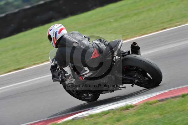 Motorcycle action photographs;Trackday digital images;event digital images;eventdigitalimages;no limits trackday;peter wileman photography;snetterton;snetterton circuit norfolk;snetterton photographs;trackday;trackday photos