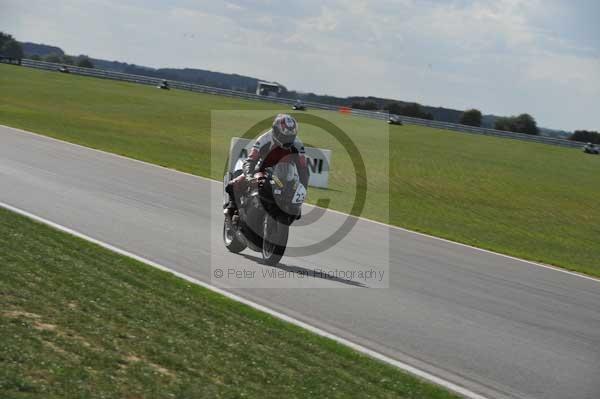 Motorcycle action photographs;Trackday digital images;event digital images;eventdigitalimages;no limits trackday;peter wileman photography;snetterton;snetterton circuit norfolk;snetterton photographs;trackday;trackday photos