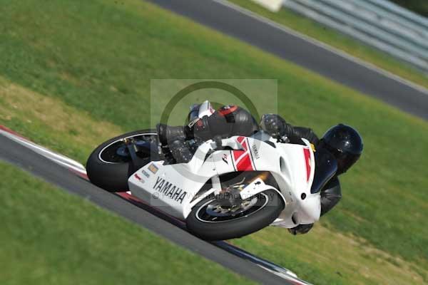 Motorcycle action photographs;Trackday digital images;event digital images;eventdigitalimages;no limits trackday;peter wileman photography;snetterton;snetterton circuit norfolk;snetterton photographs;trackday;trackday photos