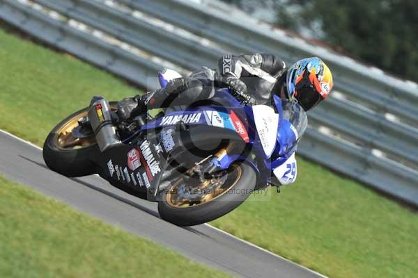Motorcycle action photographs;Trackday digital images;event digital images;eventdigitalimages;no limits trackday;peter wileman photography;snetterton;snetterton circuit norfolk;snetterton photographs;trackday;trackday photos