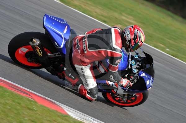 Motorcycle action photographs;Trackday digital images;event digital images;eventdigitalimages;no limits trackday;peter wileman photography;snetterton;snetterton circuit norfolk;snetterton photographs;trackday;trackday photos
