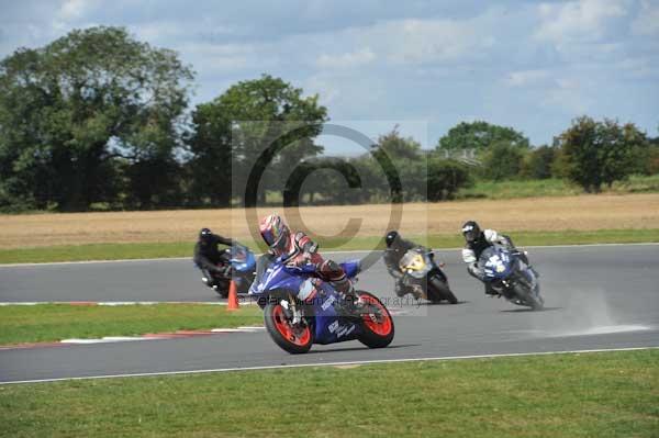 Motorcycle action photographs;Trackday digital images;event digital images;eventdigitalimages;no limits trackday;peter wileman photography;snetterton;snetterton circuit norfolk;snetterton photographs;trackday;trackday photos