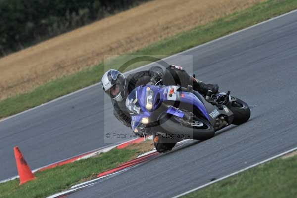 Motorcycle action photographs;Trackday digital images;event digital images;eventdigitalimages;no limits trackday;peter wileman photography;snetterton;snetterton circuit norfolk;snetterton photographs;trackday;trackday photos