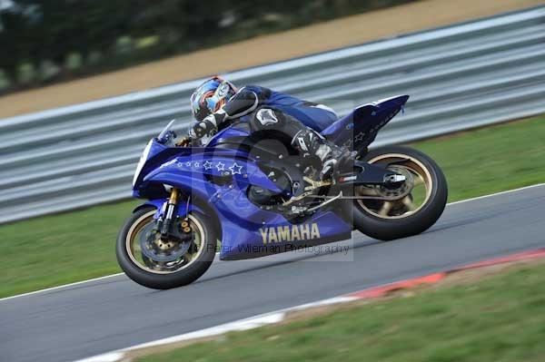 Motorcycle action photographs;Trackday digital images;event digital images;eventdigitalimages;no limits trackday;peter wileman photography;snetterton;snetterton circuit norfolk;snetterton photographs;trackday;trackday photos