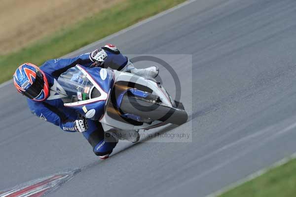 Motorcycle action photographs;Trackday digital images;event digital images;eventdigitalimages;no limits trackday;peter wileman photography;snetterton;snetterton circuit norfolk;snetterton photographs;trackday;trackday photos
