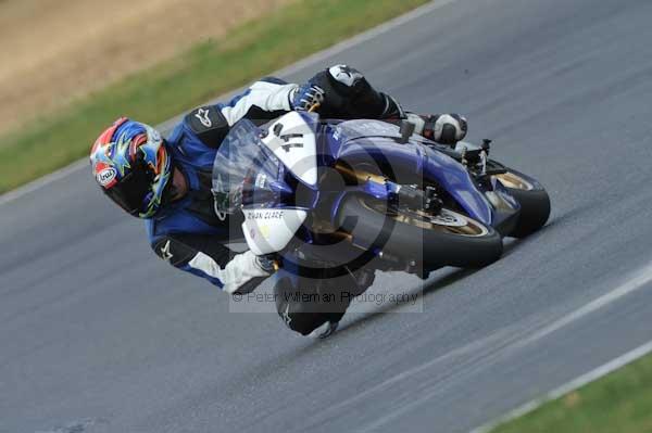 Motorcycle action photographs;Trackday digital images;event digital images;eventdigitalimages;no limits trackday;peter wileman photography;snetterton;snetterton circuit norfolk;snetterton photographs;trackday;trackday photos