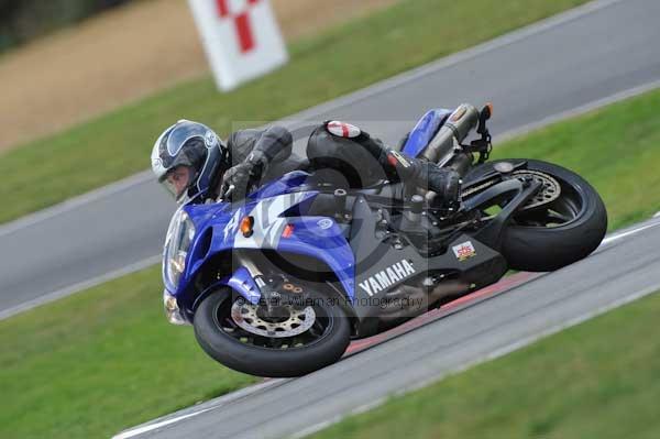 Motorcycle action photographs;Trackday digital images;event digital images;eventdigitalimages;no limits trackday;peter wileman photography;snetterton;snetterton circuit norfolk;snetterton photographs;trackday;trackday photos