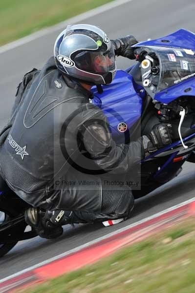 Motorcycle action photographs;Trackday digital images;event digital images;eventdigitalimages;no limits trackday;peter wileman photography;snetterton;snetterton circuit norfolk;snetterton photographs;trackday;trackday photos