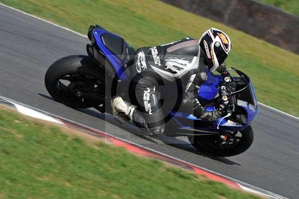 Motorcycle action photographs;Trackday digital images;event digital images;eventdigitalimages;no limits trackday;peter wileman photography;snetterton;snetterton circuit norfolk;snetterton photographs;trackday;trackday photos
