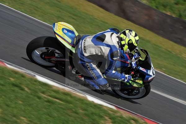 Motorcycle action photographs;Trackday digital images;event digital images;eventdigitalimages;no limits trackday;peter wileman photography;snetterton;snetterton circuit norfolk;snetterton photographs;trackday;trackday photos