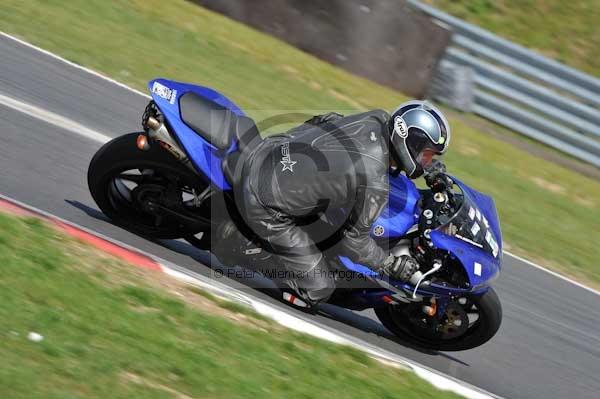 Motorcycle action photographs;Trackday digital images;event digital images;eventdigitalimages;no limits trackday;peter wileman photography;snetterton;snetterton circuit norfolk;snetterton photographs;trackday;trackday photos