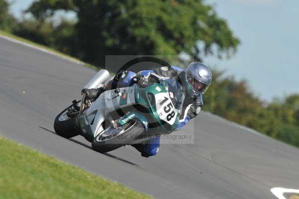 Motorcycle action photographs;Trackday digital images;event digital images;eventdigitalimages;no limits trackday;peter wileman photography;snetterton;snetterton circuit norfolk;snetterton photographs;trackday;trackday photos