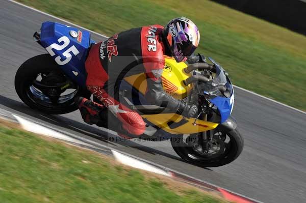 Motorcycle action photographs;Trackday digital images;event digital images;eventdigitalimages;no limits trackday;peter wileman photography;snetterton;snetterton circuit norfolk;snetterton photographs;trackday;trackday photos