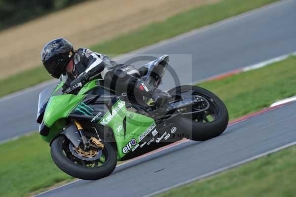 Motorcycle action photographs;Trackday digital images;event digital images;eventdigitalimages;no limits trackday;peter wileman photography;snetterton;snetterton circuit norfolk;snetterton photographs;trackday;trackday photos