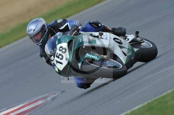 Motorcycle action photographs;Trackday digital images;event digital images;eventdigitalimages;no limits trackday;peter wileman photography;snetterton;snetterton circuit norfolk;snetterton photographs;trackday;trackday photos
